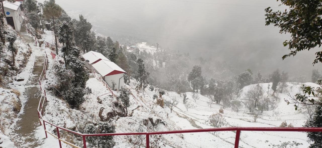 Dev Bhoomi Resort Kanatal Εξωτερικό φωτογραφία
