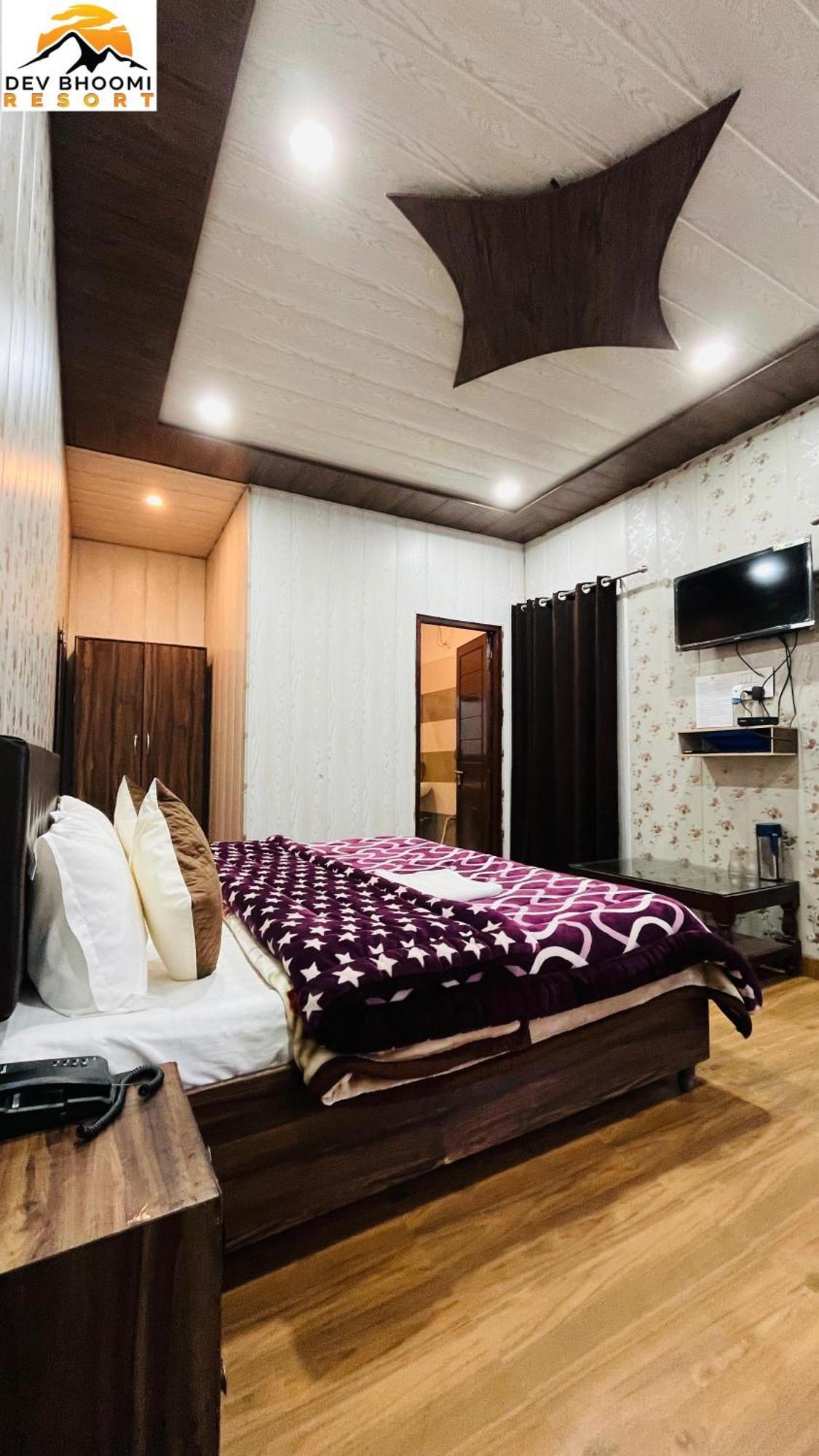 Dev Bhoomi Resort Kanatal Εξωτερικό φωτογραφία