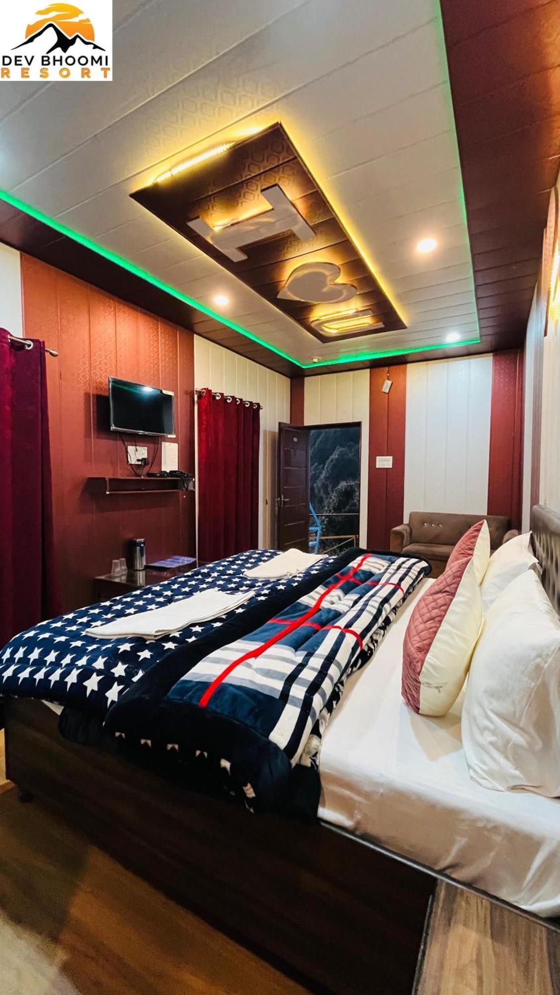 Dev Bhoomi Resort Kanatal Εξωτερικό φωτογραφία
